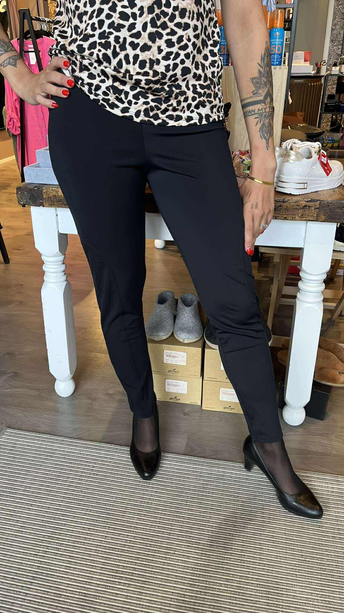 NoName Design - Leggings