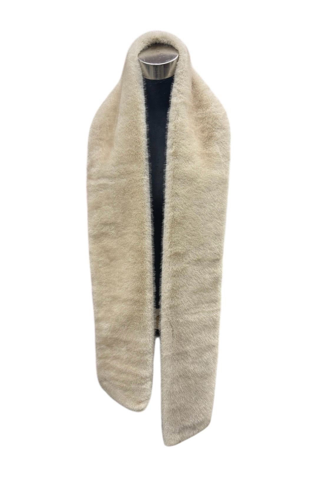 Loð trefill -vegan feldur.