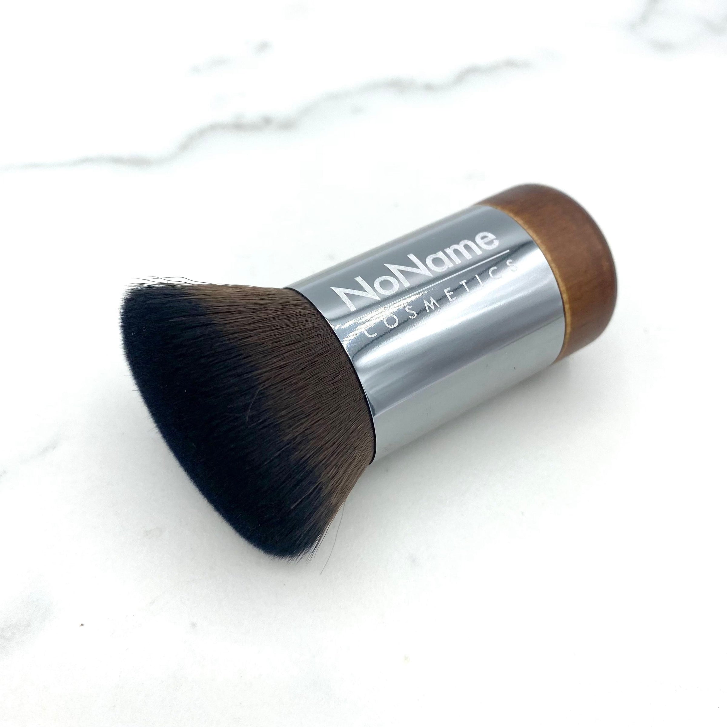Kabuki bursti frá NoName Cosmetics