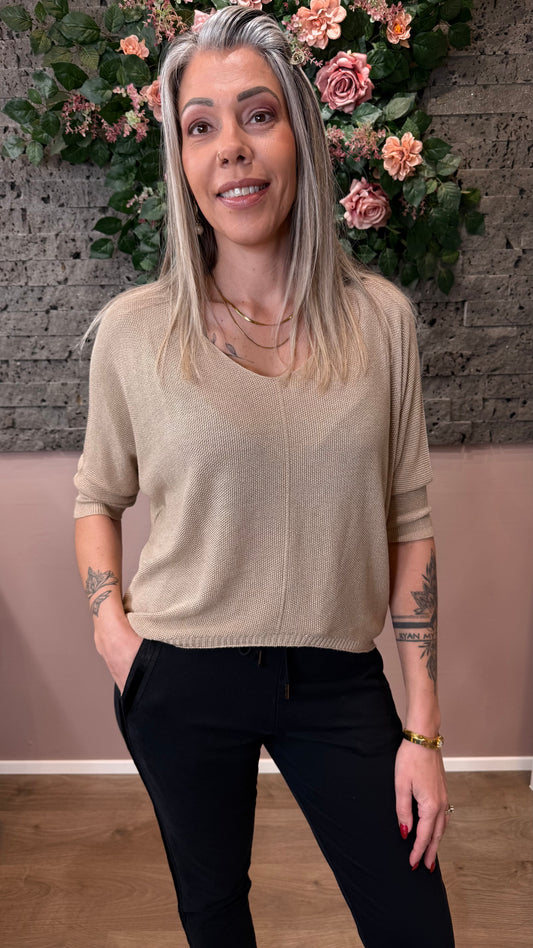 Létt og falleg peysa með glimmeri