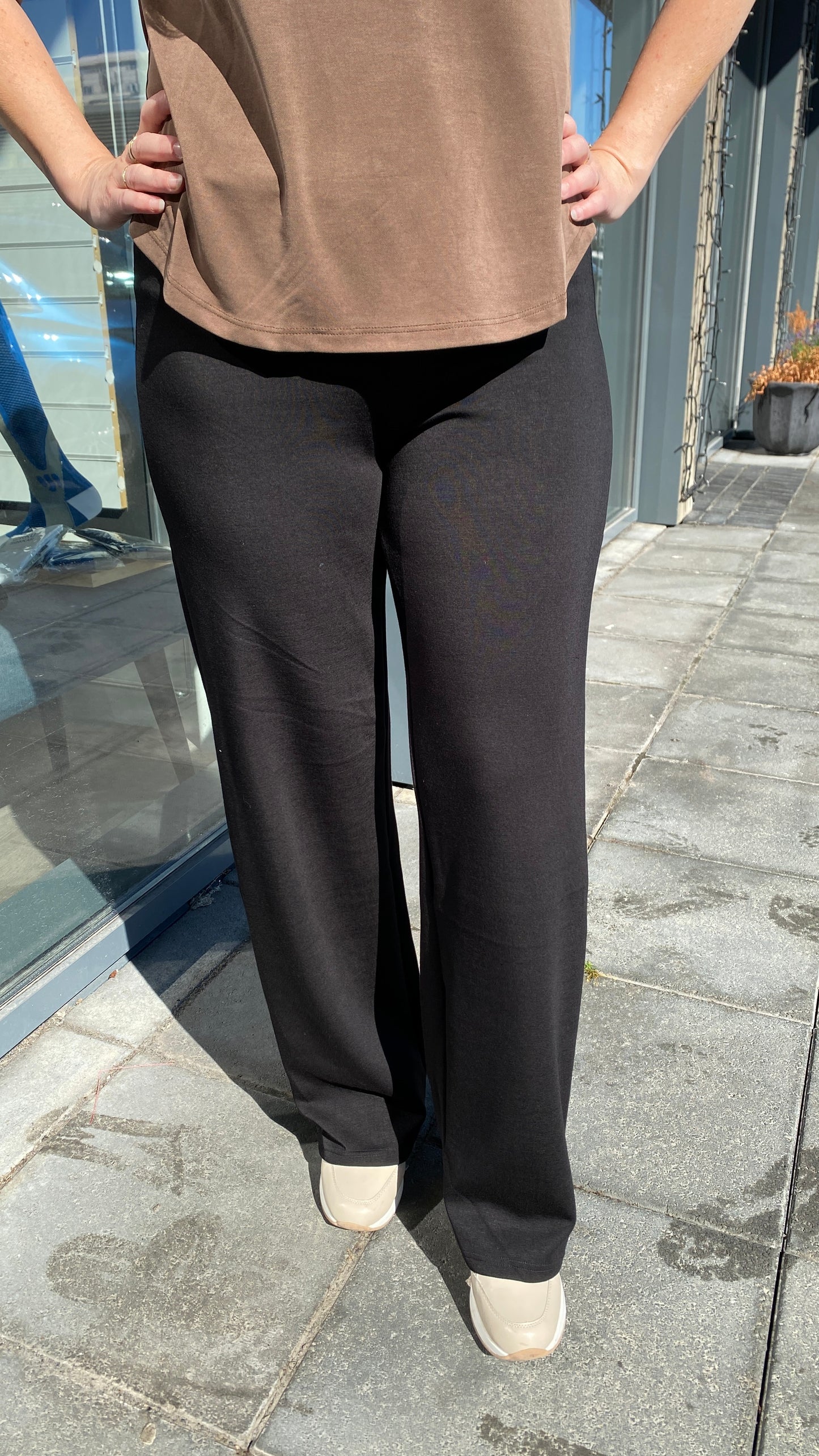Henne Wide Pants buxur frá Liberté
