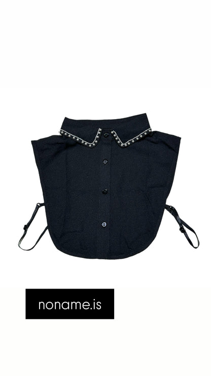 Kragi með perlum og semalíusteinum