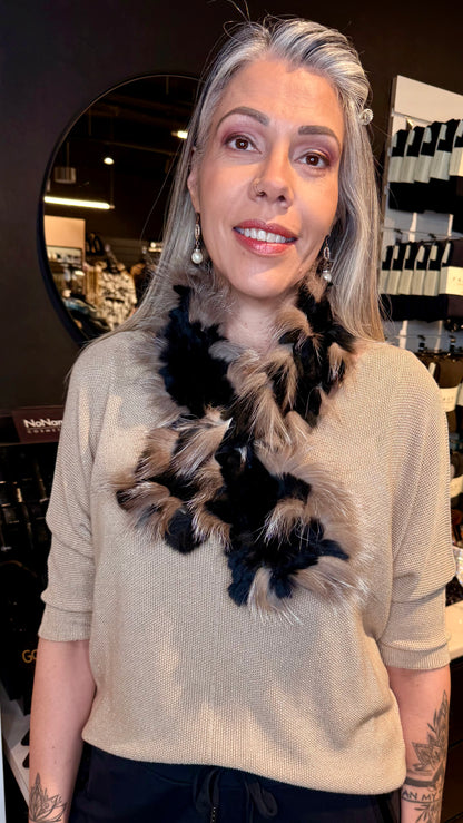 Glæsilegur loðkragi úr kanínu skinni