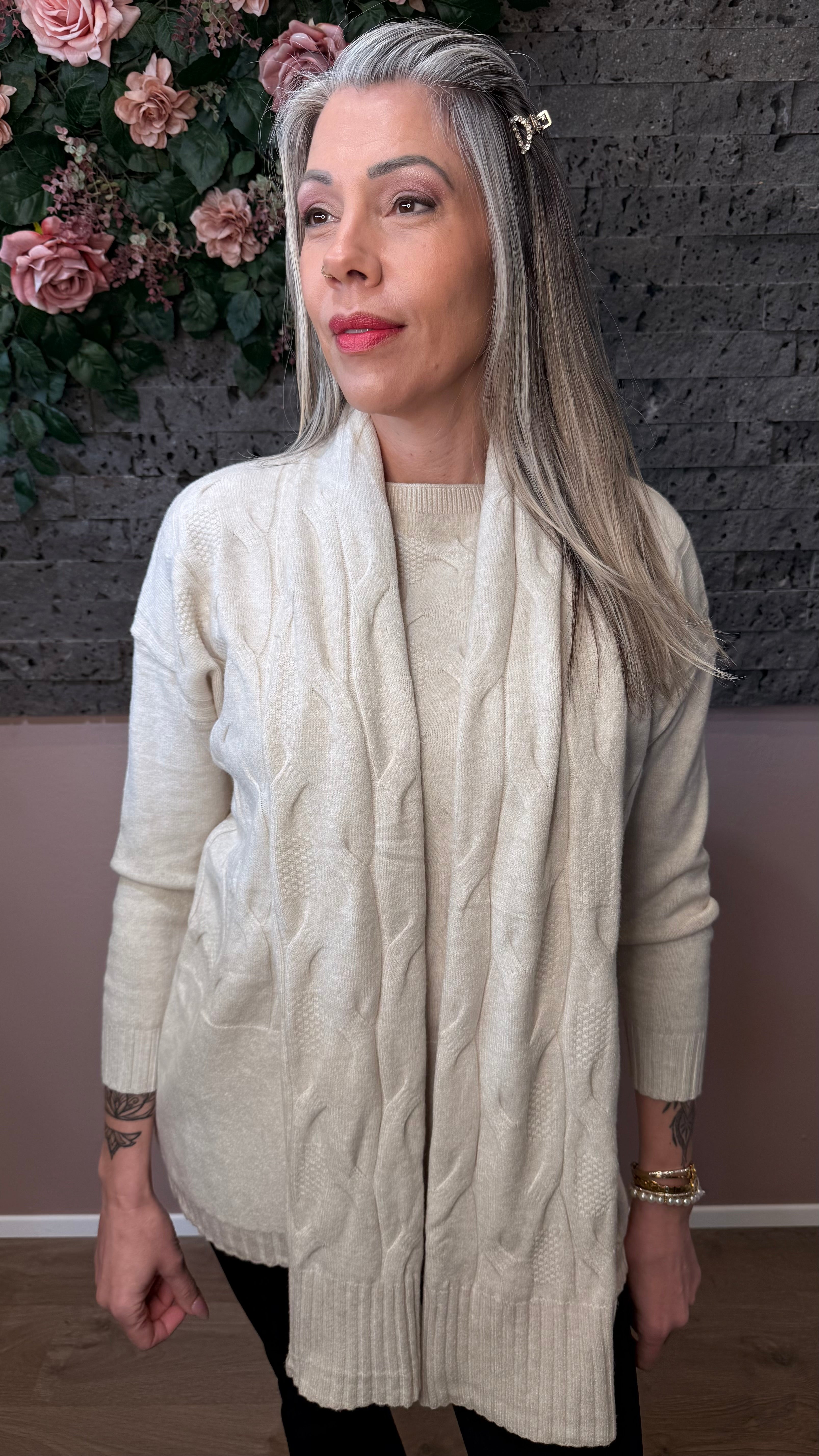 Kaðla peysa með trefli