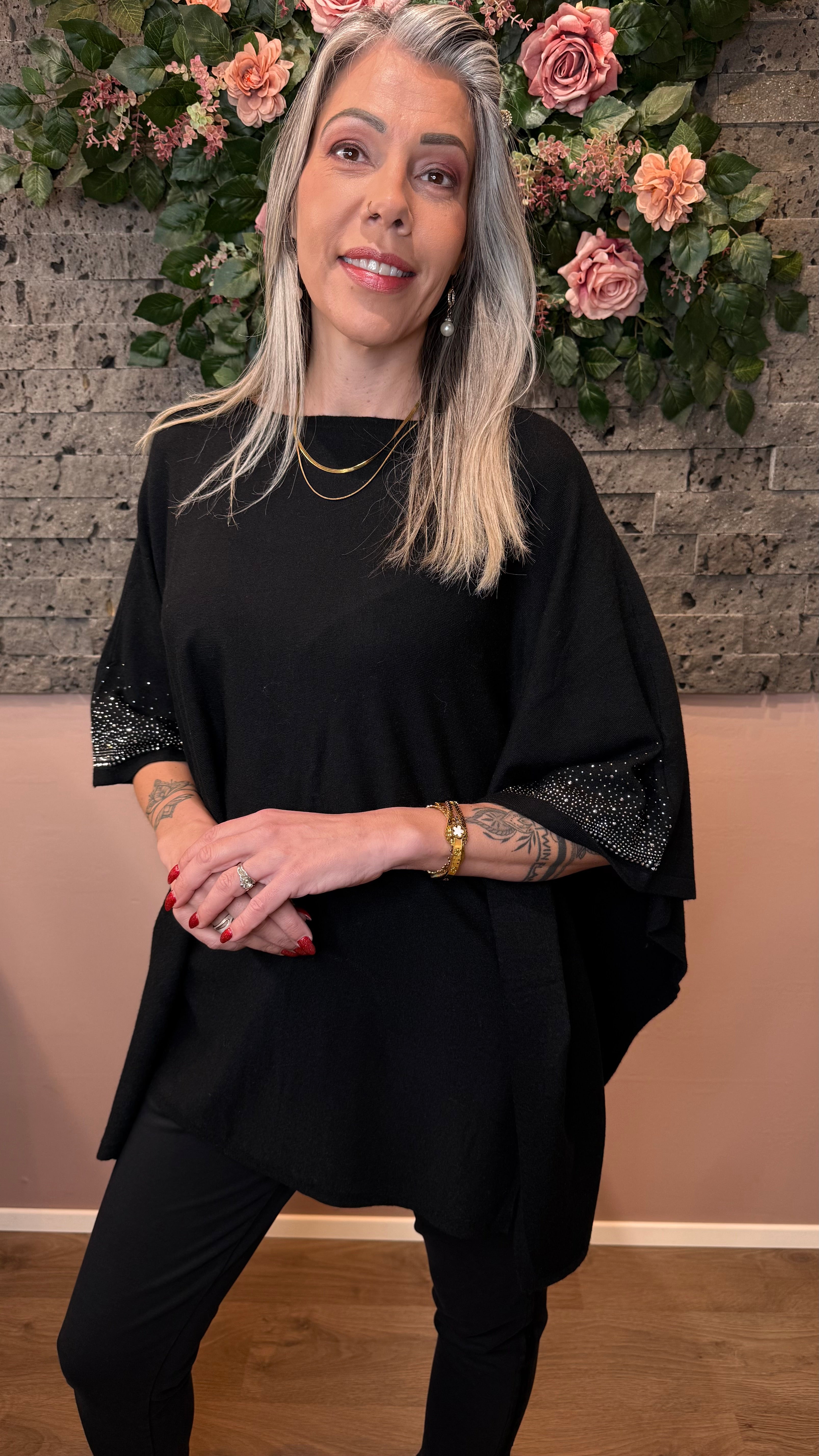 Fínleg slá með steinum