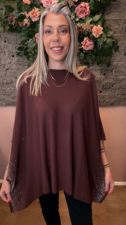 Fínleg slá með steinum