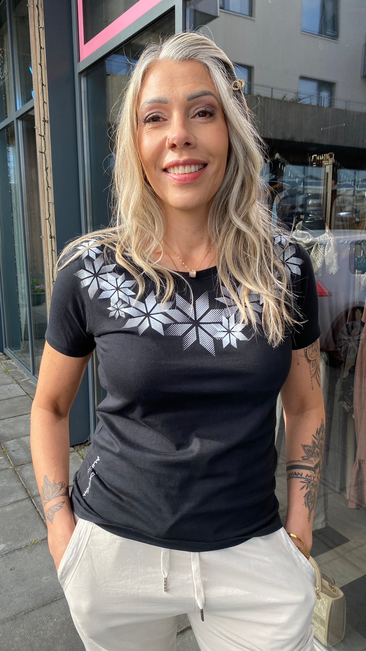 Aunts design stutterma áttblaðarós