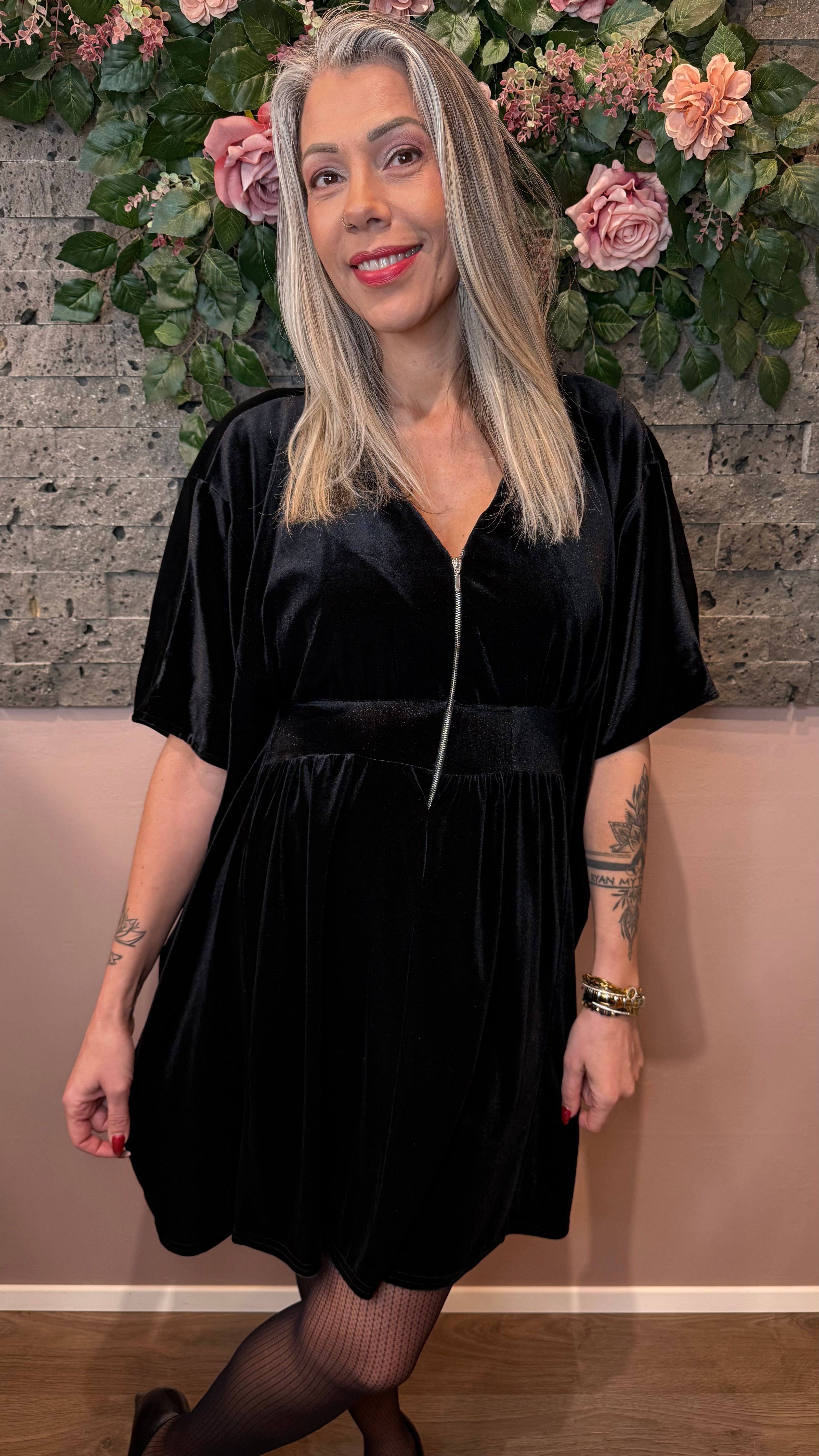 Mömmukjóllinn - svartur stuttur flauelis