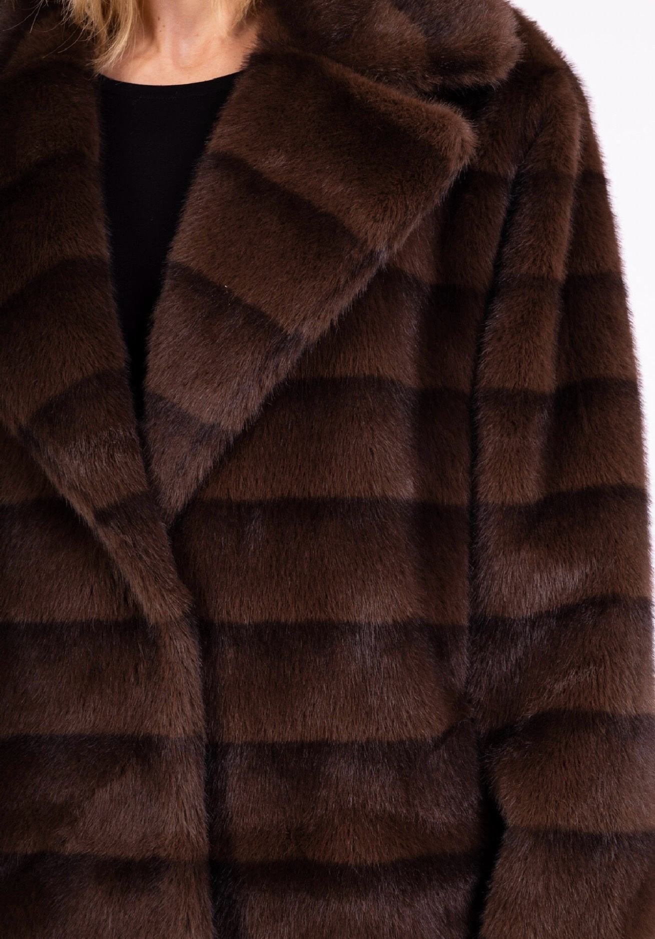 Vegan pels síður dökkbrúnn