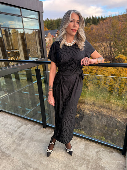 NoName Design - Síður svartur Kjóll