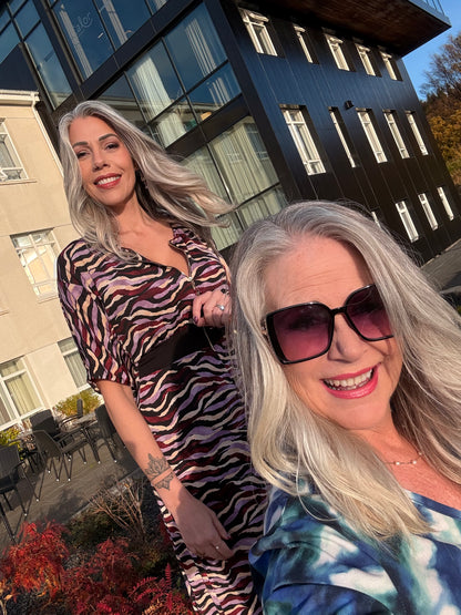 Mömmu kjóllinn síður svartur, vínrauður,fjólublár og beige með gylltum rennilás