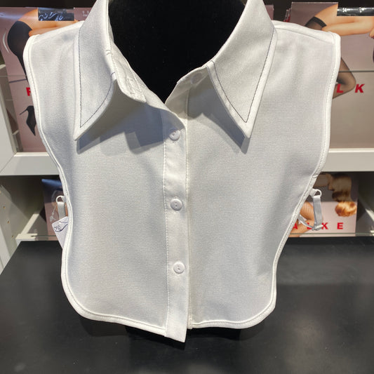 Hvítur kragi með svörtum saum