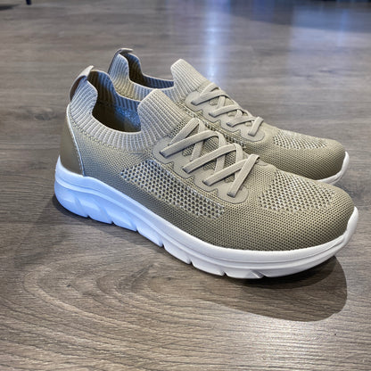 Sporty skór frá Rugged gear