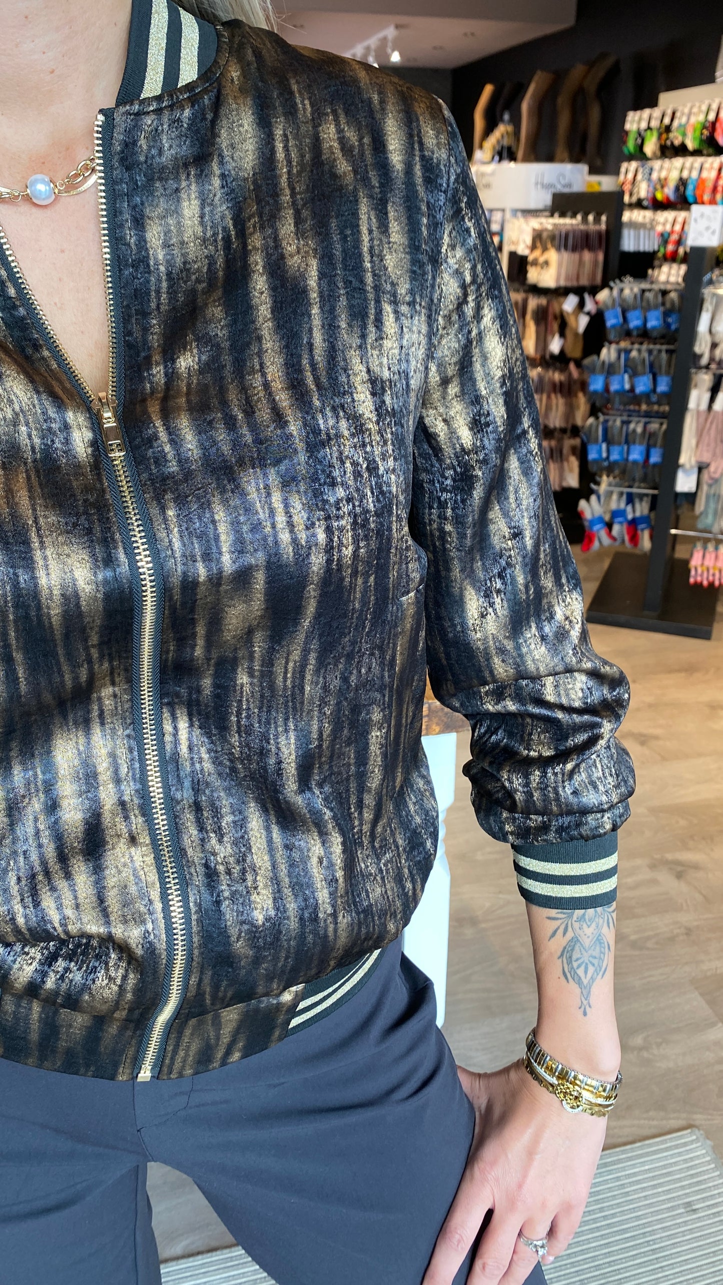 Þunnur bomber jakki