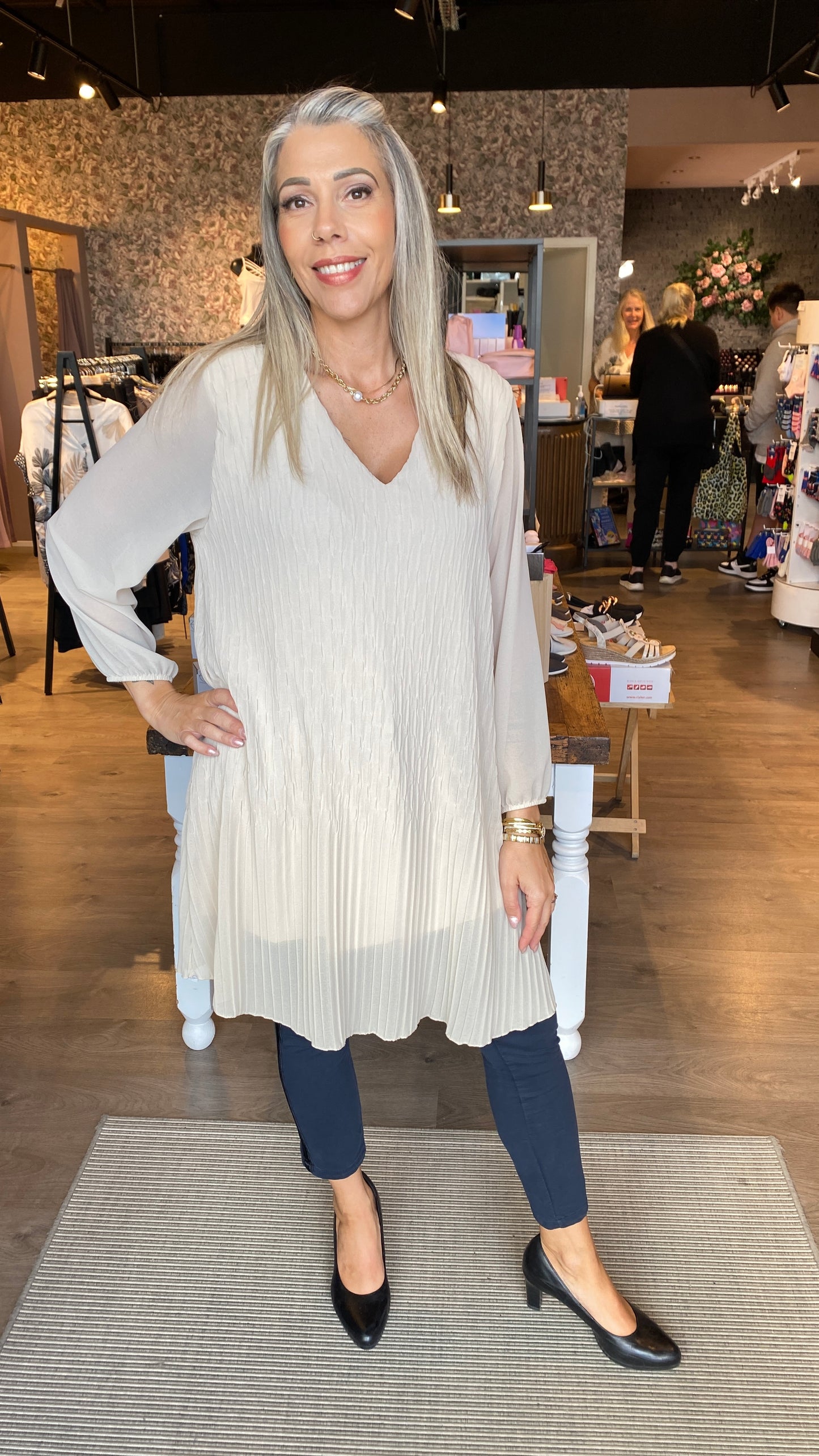 Plíseraður langerma kjóll