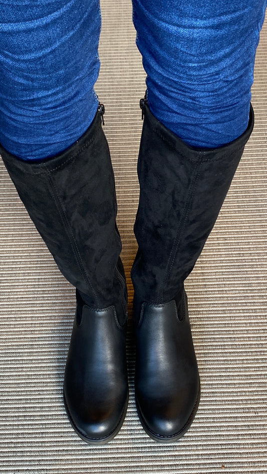 Svört stígvél frá Rieker