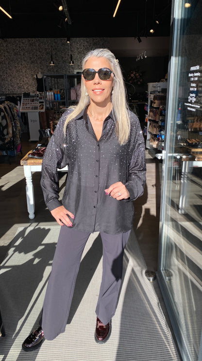 Skyrta með glimmer steinum