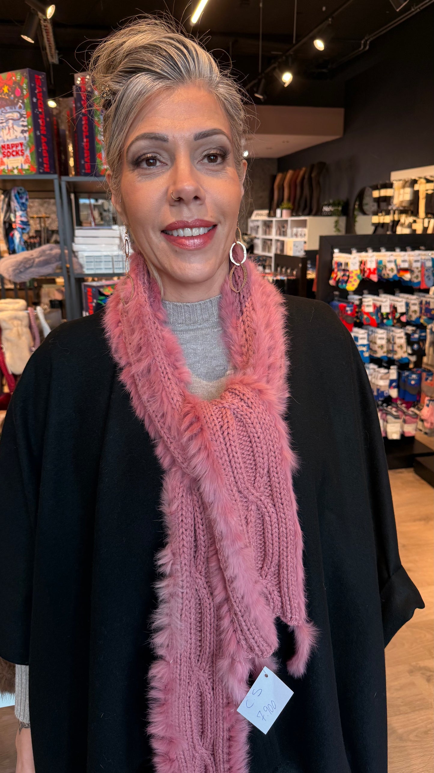 Trefill með ekta feldi