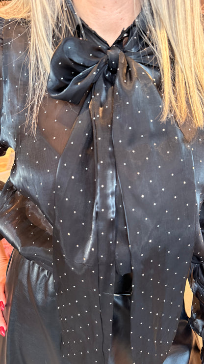 Svört spariskyrta með glimmeri