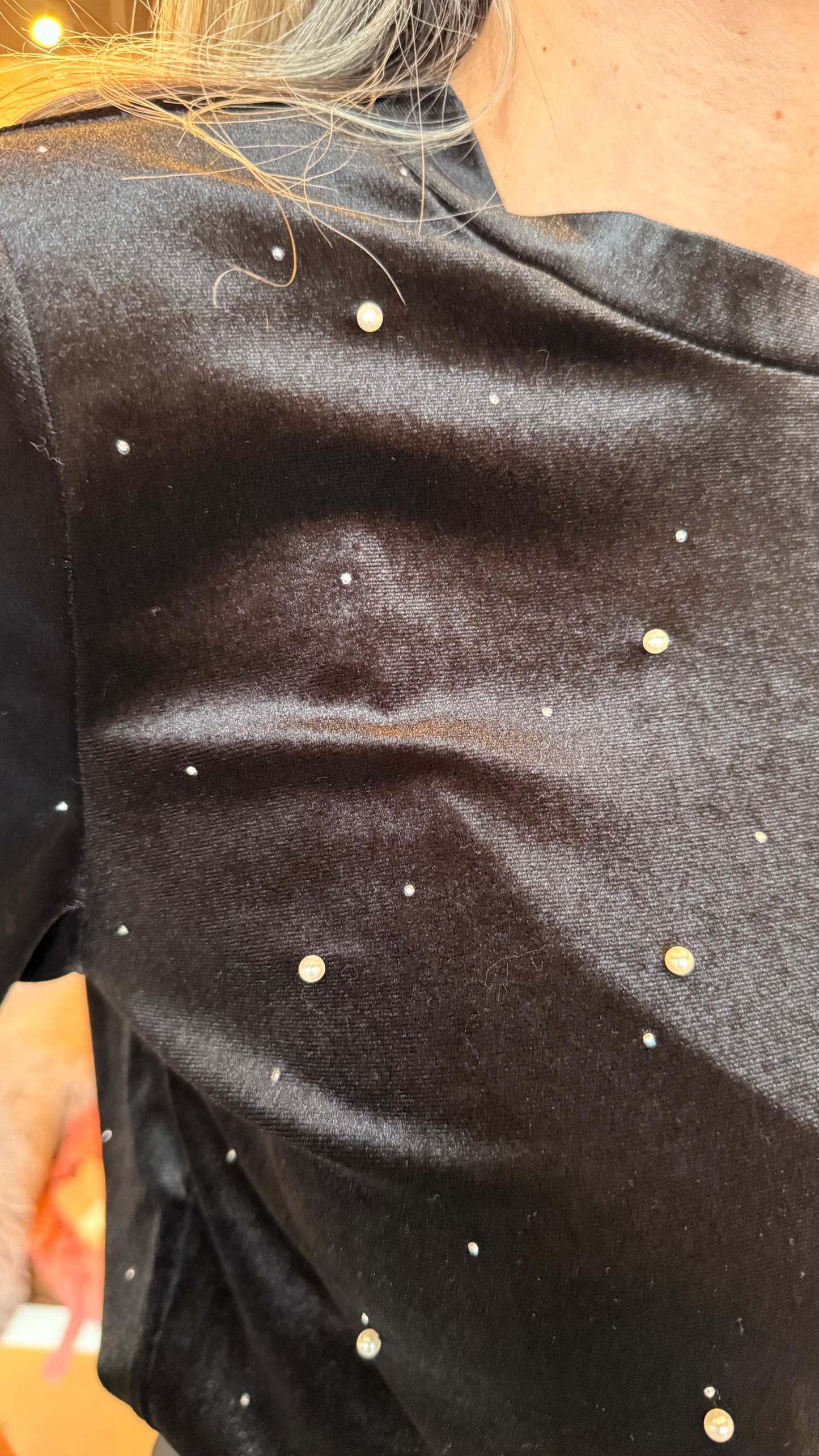 Spari stuttermabolur úr velour