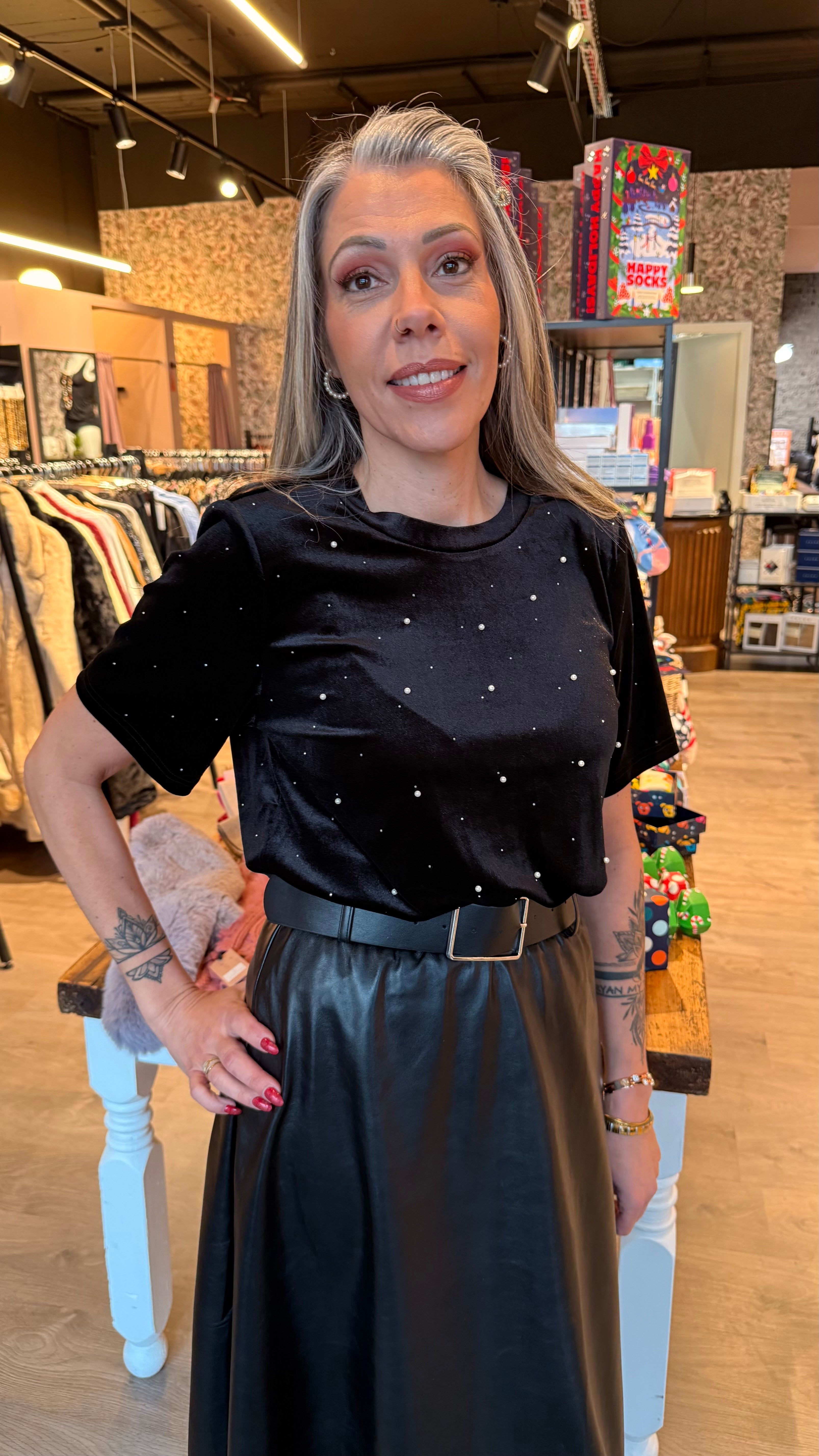 Spari stuttermabolur úr velour