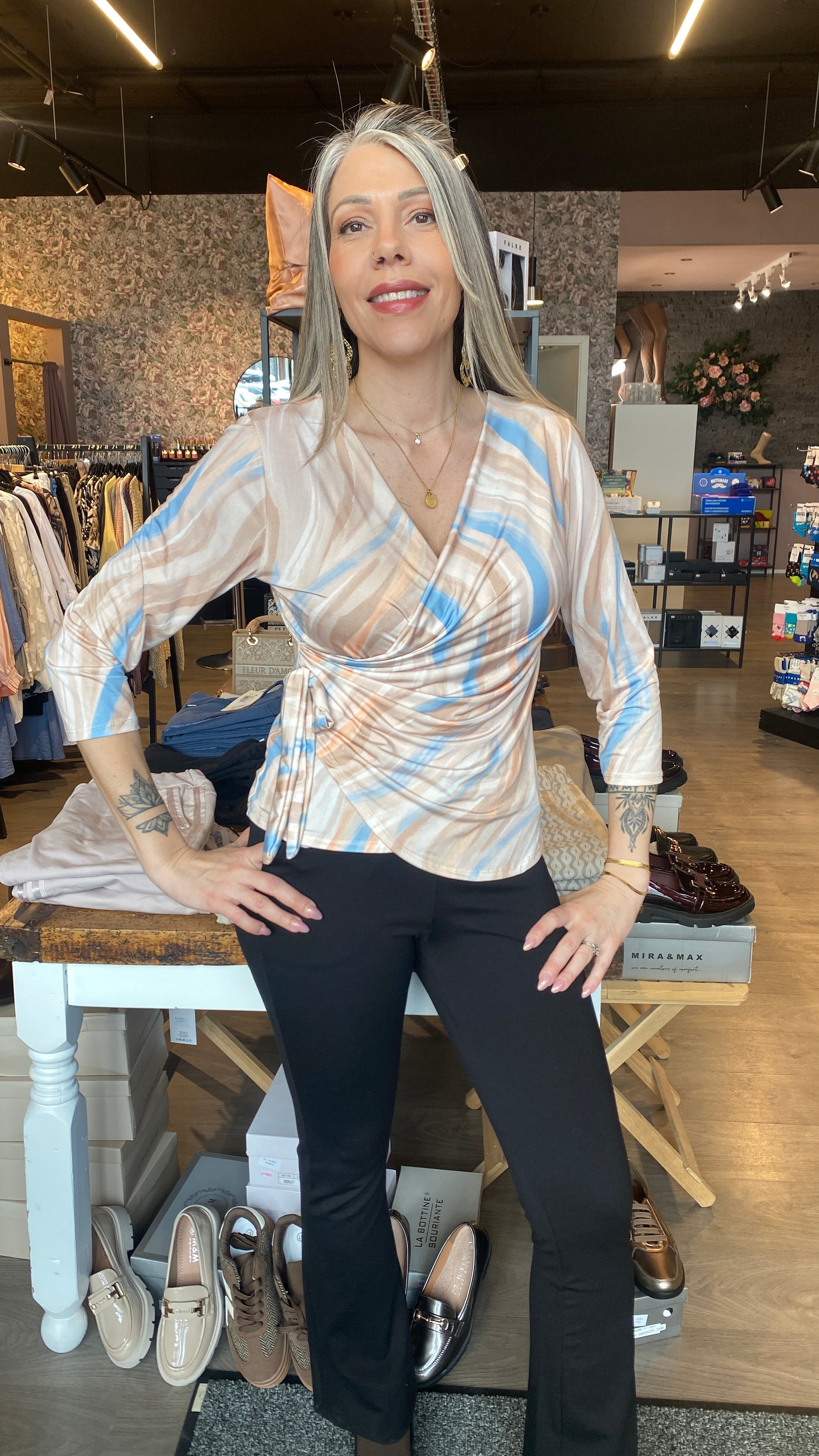 Bolur með hliðarfellingum