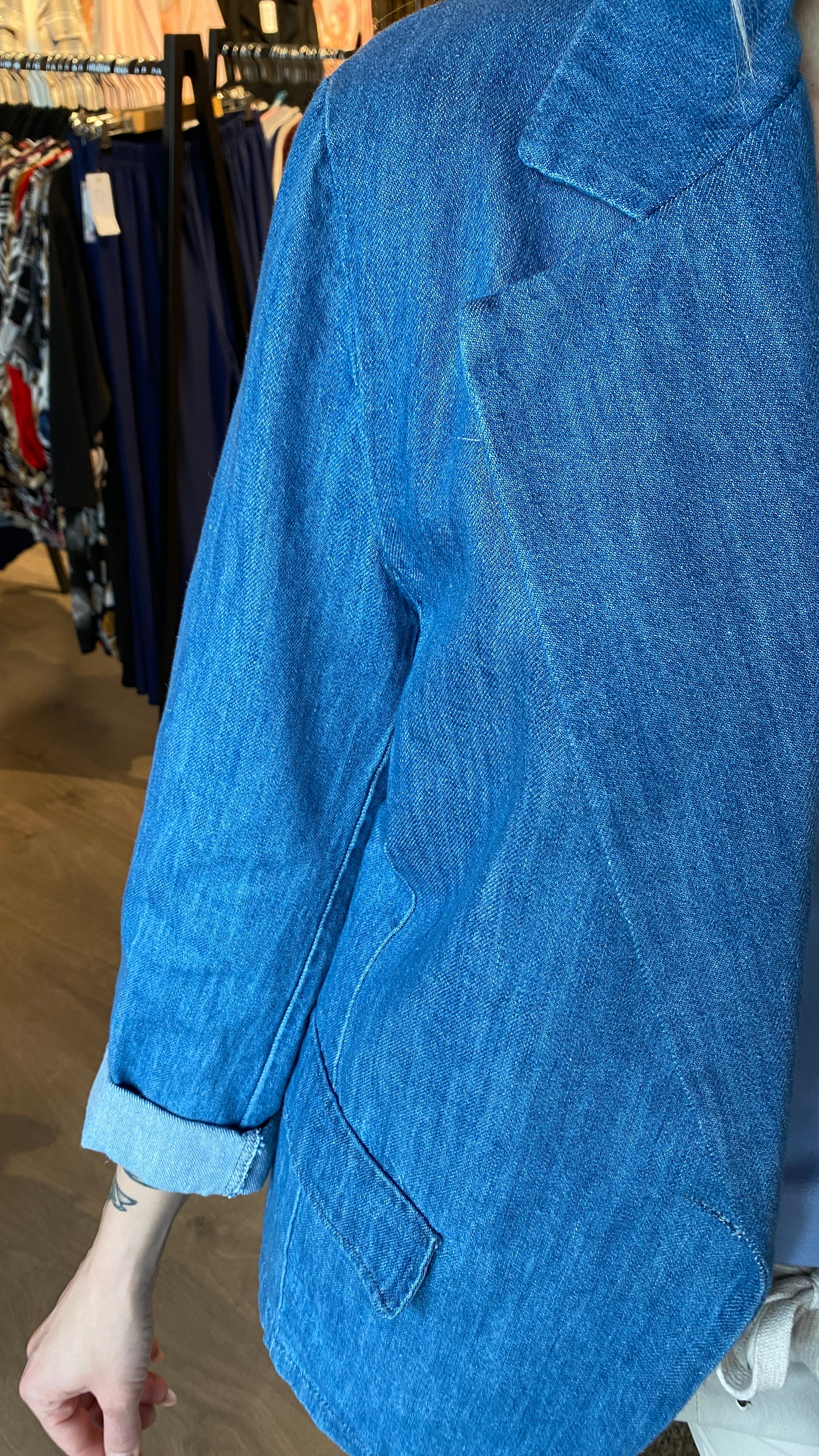 Létttur jakki úr gallaefni