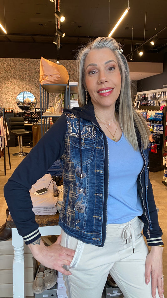 Gallajakki með hettu