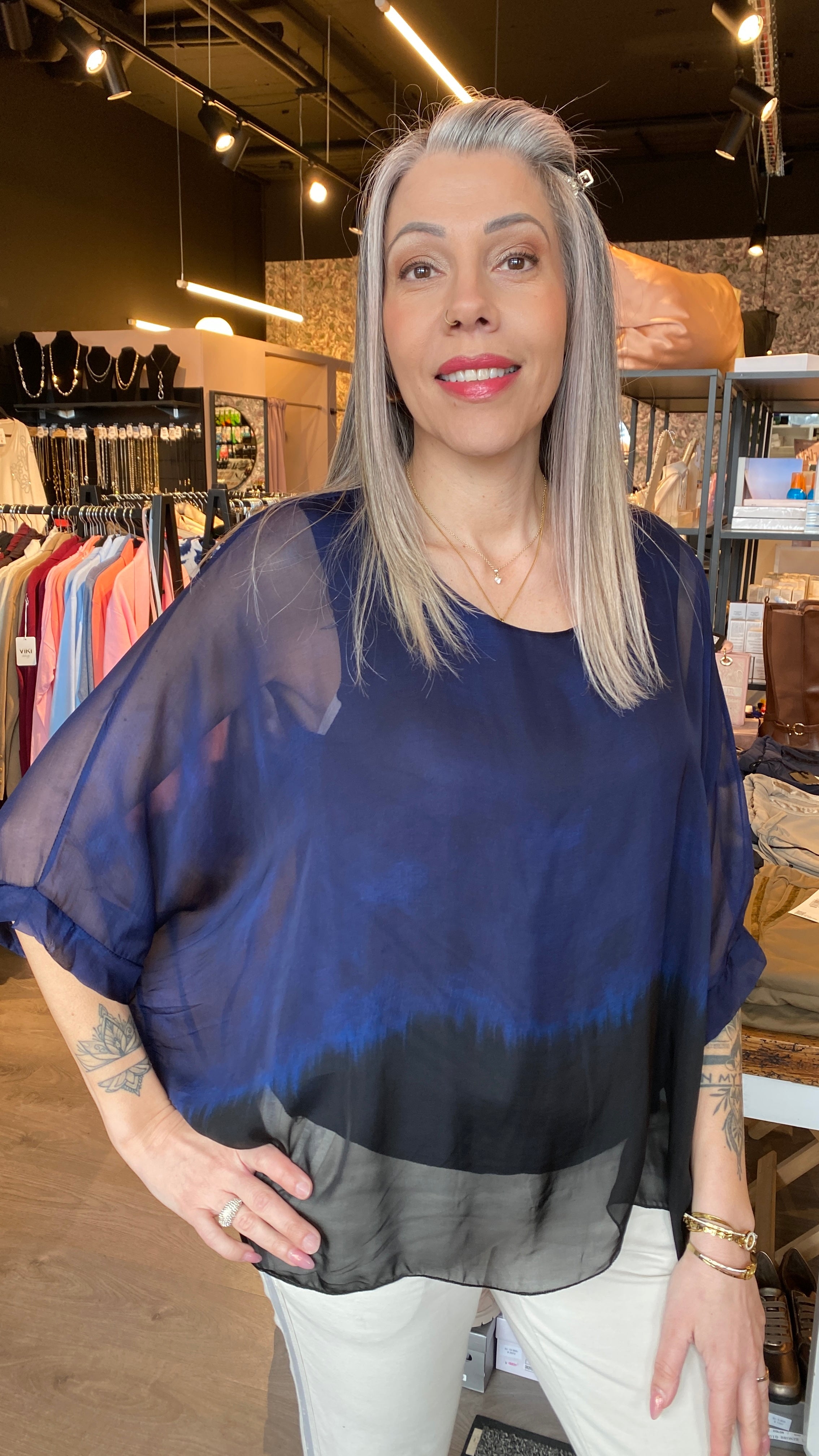 Tvílit silki blússa