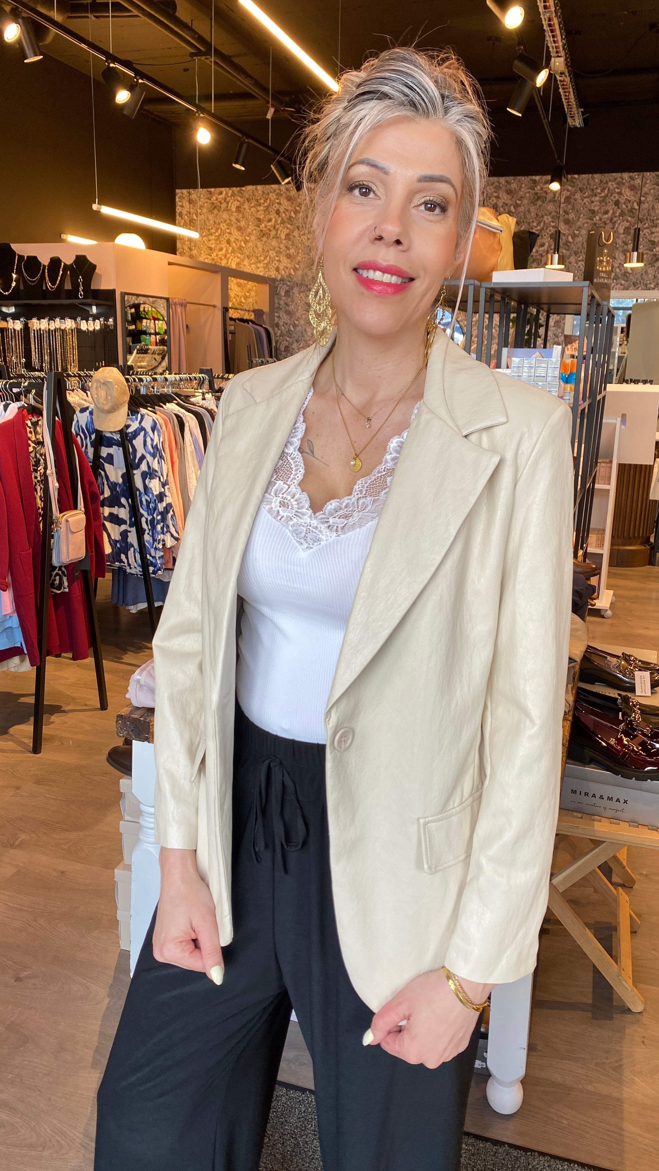 Ljós vegan leður jakki