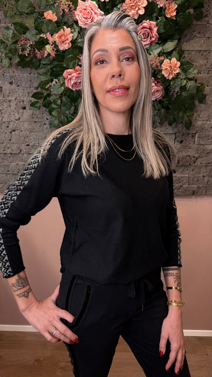 Peysa með glimmer rönd