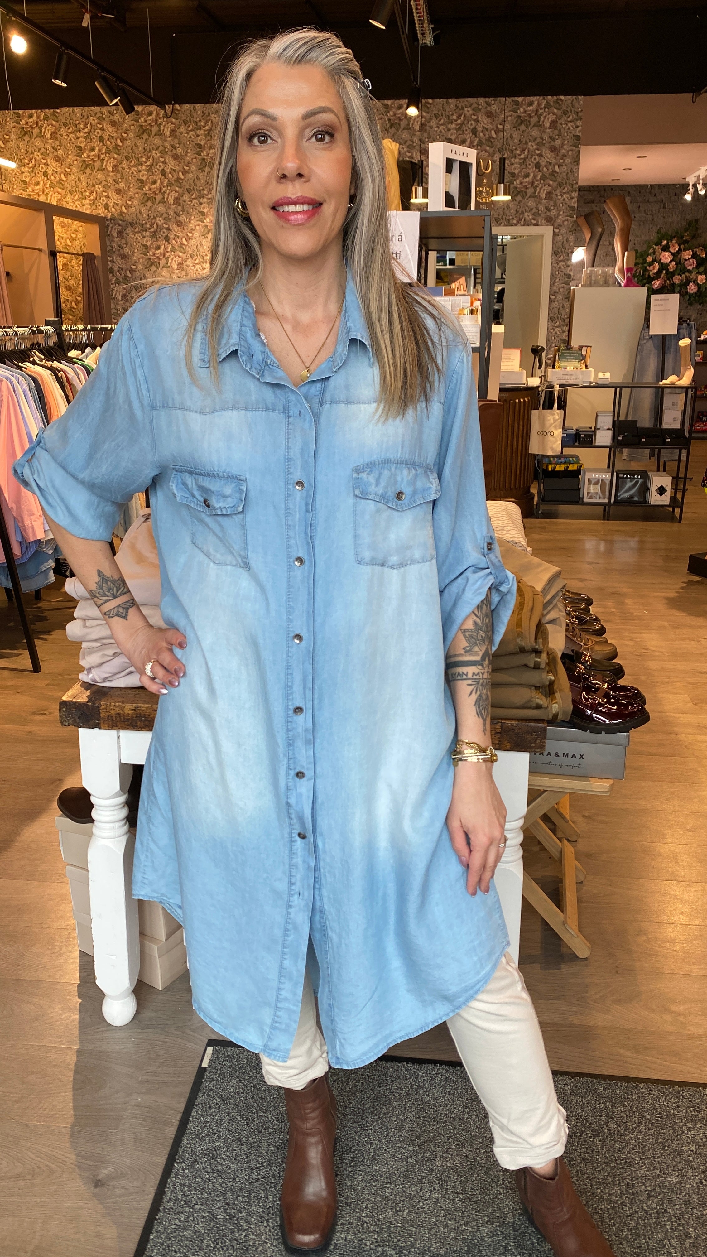 Hnepptur gallakjóll