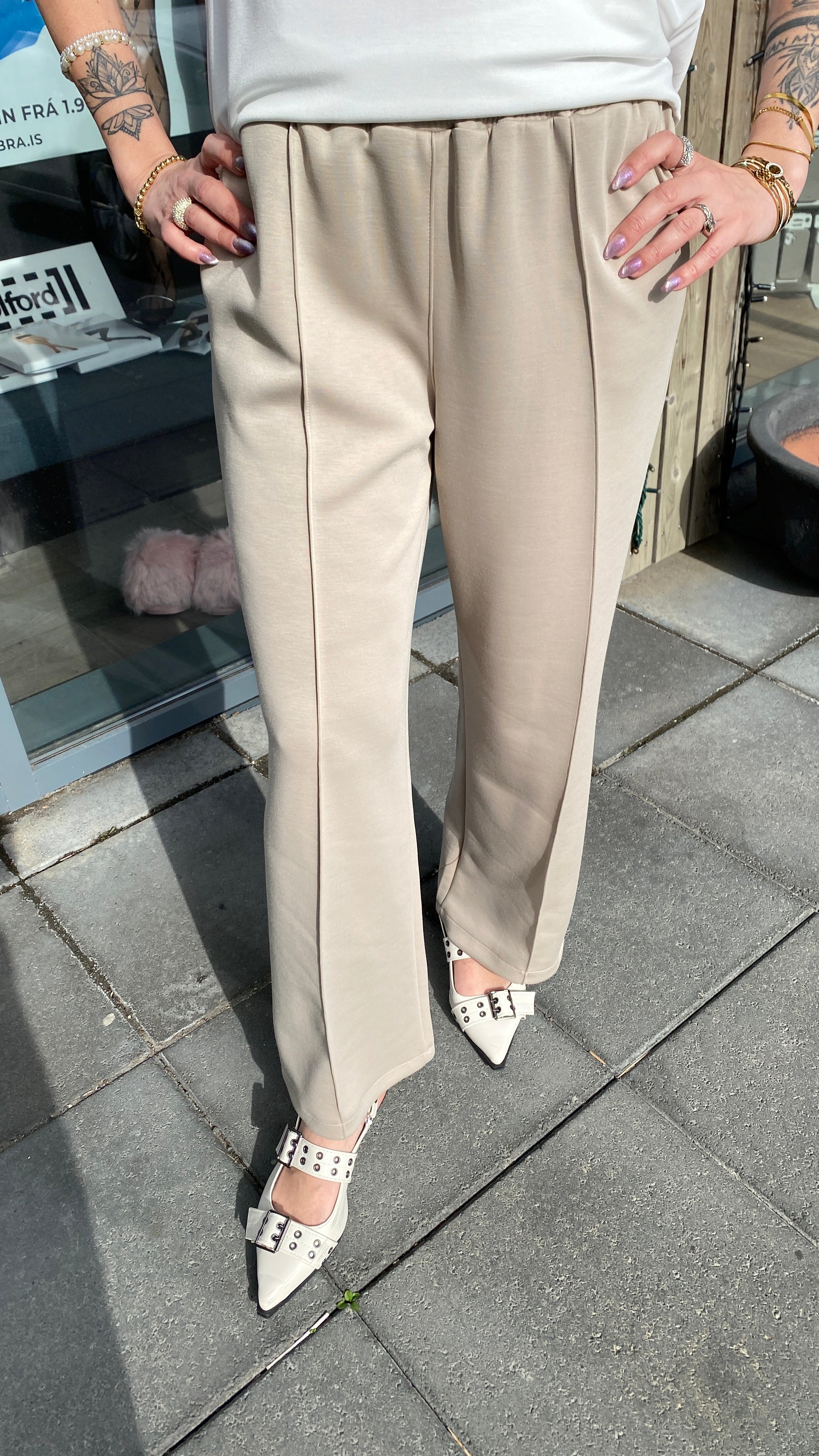 Ljósar buxur frá Marta