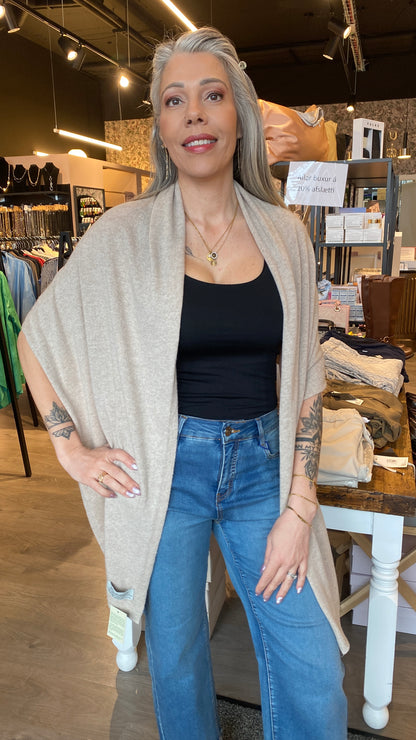 Stutt Cashmere slá - Cassy Uni