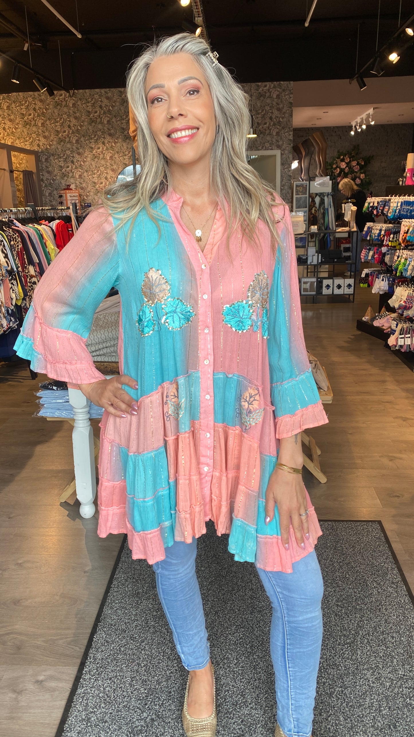 Hnepptur boho kjóll