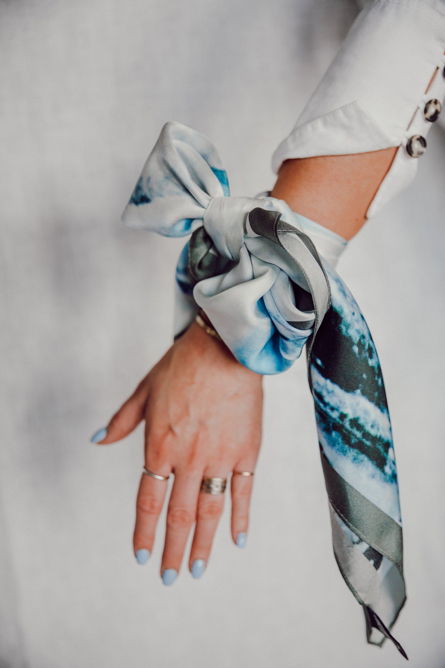 Silki slæður frá MEMO Iceland