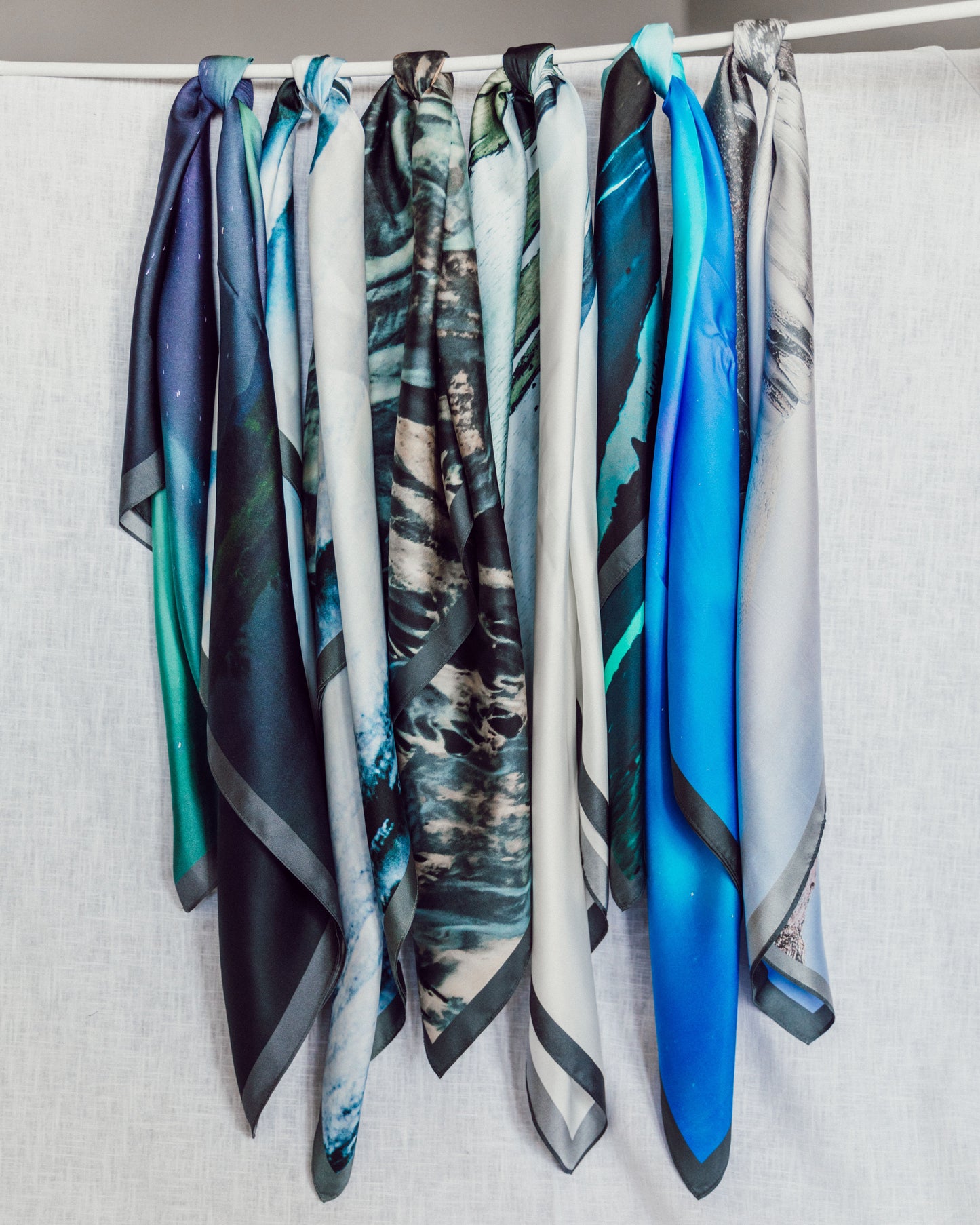 Silki slæður frá MEMO Iceland