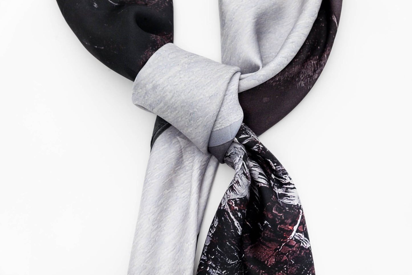 Silki slæður frá MEMO Iceland